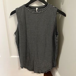 Lululemon charcoal and white striped tank